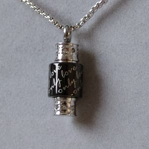 Ascheamulett " Only Love "