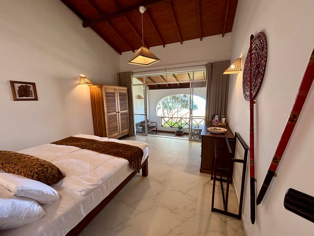 Deluxe Double Room With Balcony - Bombay Bicycle Club Deluxe Double Room With Balcony